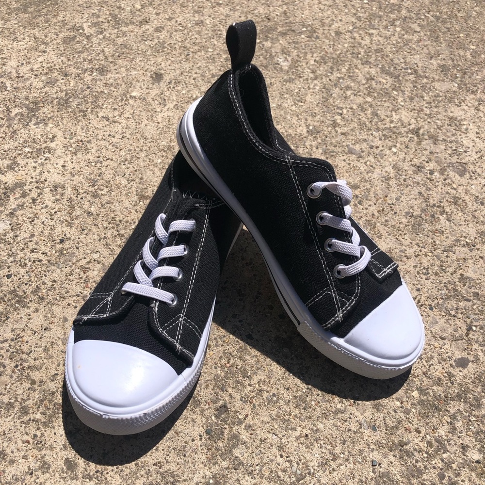 Ardene Kids Classic Canvas Sneakers